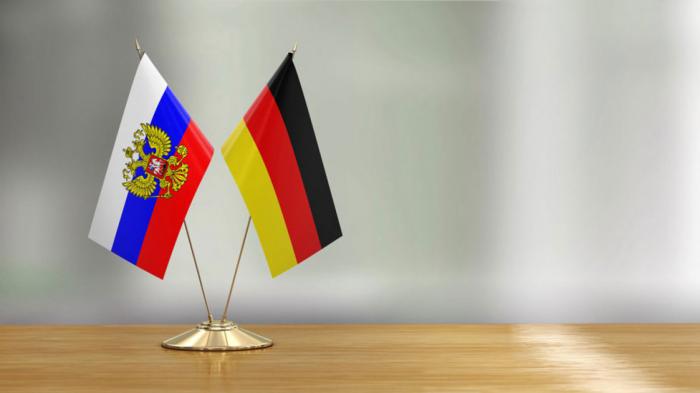 Η Γερμανία απορρίπτει τη σύναψη νέων συμβολαίων φυσικού αερίου με τη Ρωσία, με αφορμή τις εξελίξεις στην Ουκρανία.