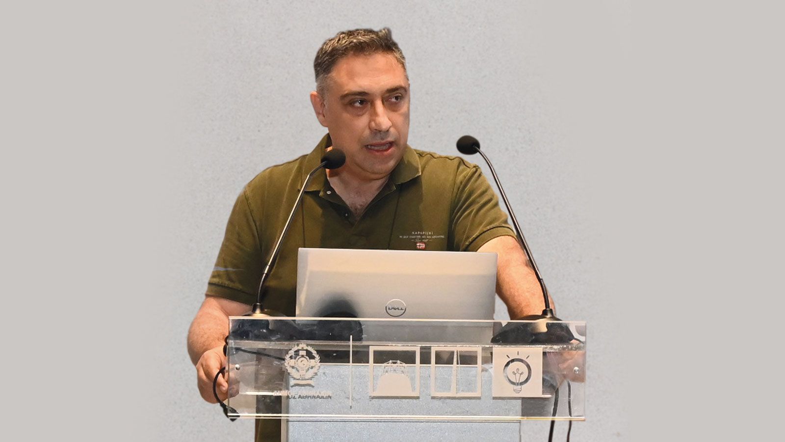 Ο κος Χρήστος Χατζηάστρου Χημικός, MSc Χημείας Δομικών Υλικών και Διευθυντής Τεχνικής Υποστήριξης της εταιρείας FIBRAN.