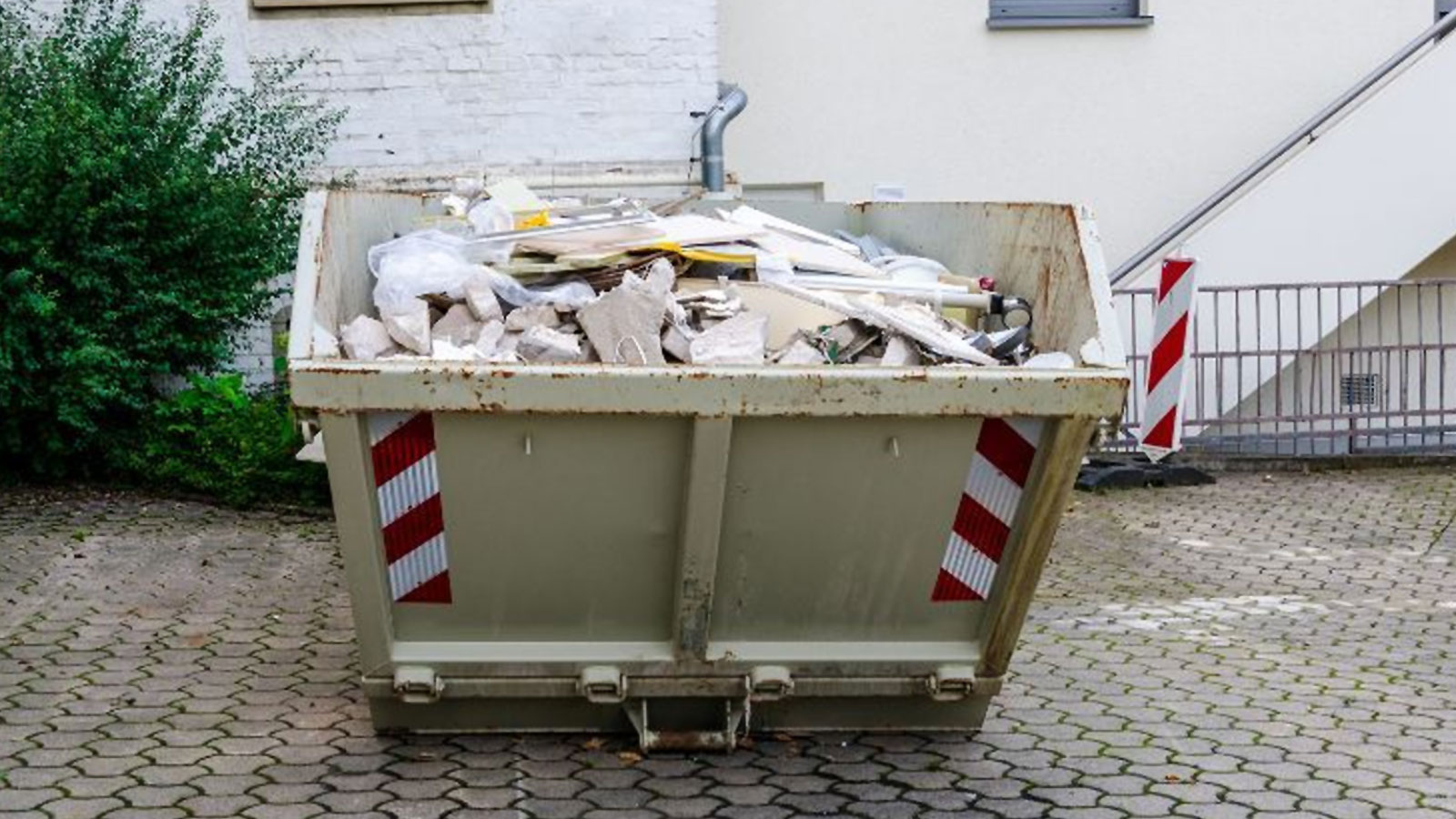 Διαχείριση Αποβλήτων Κατασκευών: Η Σημασία της Σωστής Συλλογής και Αποκομιδής