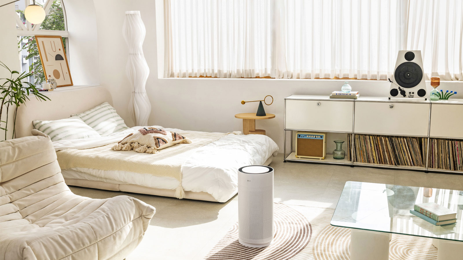 Η LG Electronics (LG) παρουσιάζει τον LG PuriCare™ AeroHit, μια προηγμένη λύση καθαρισμού αέρα που ενσωματώνεται αρμονικά σε κάθε χώρο διαβίωσης