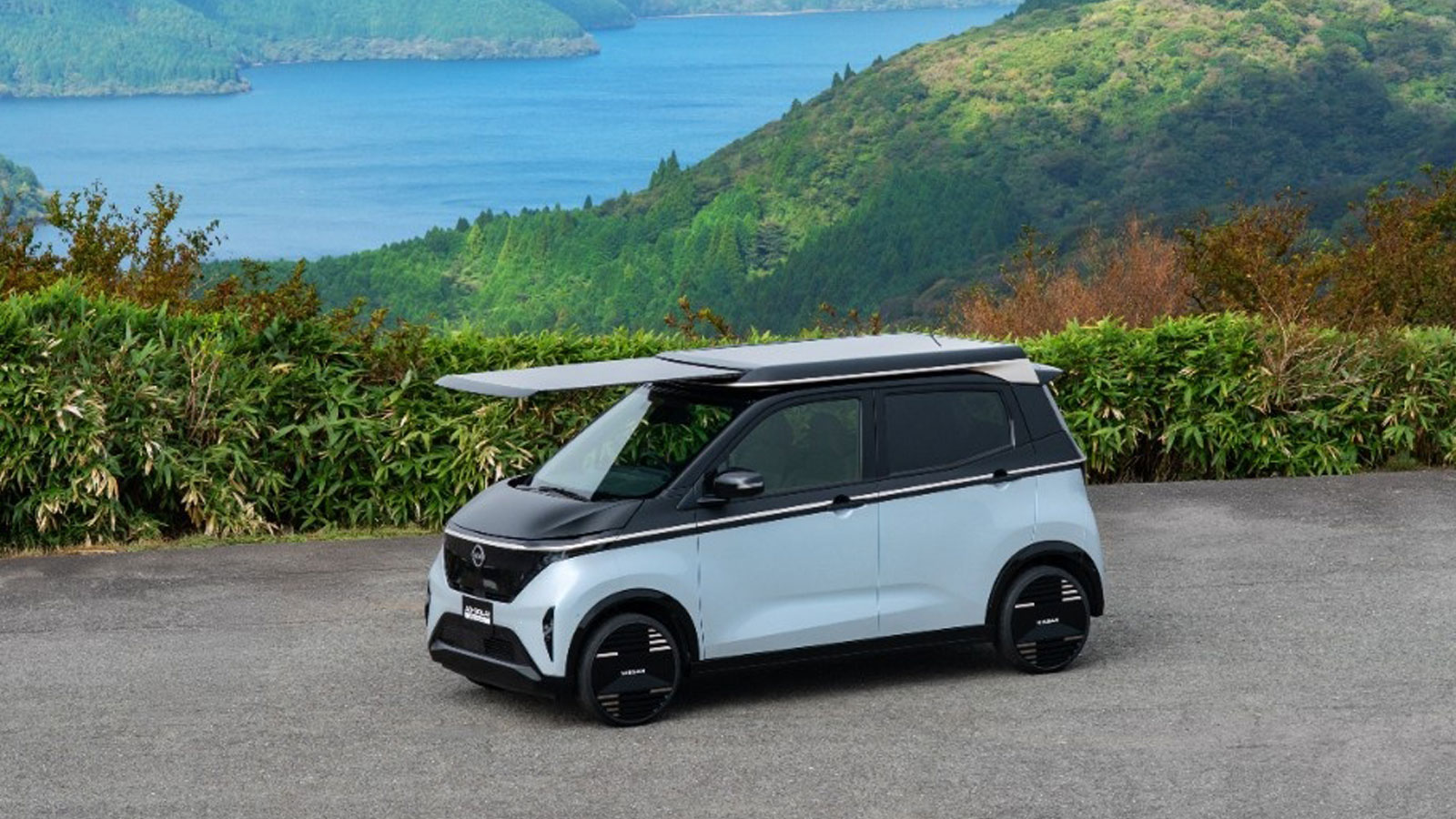 Nissan: Δωρεάν 3.000 χλμ. το χρόνο με το ηλιακό πάνελ Ao-Solar Extender