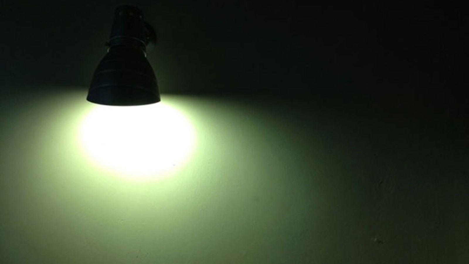 Εξοικονόμησε ρεύμα από τον φωτισμό του σπιτιού σου.