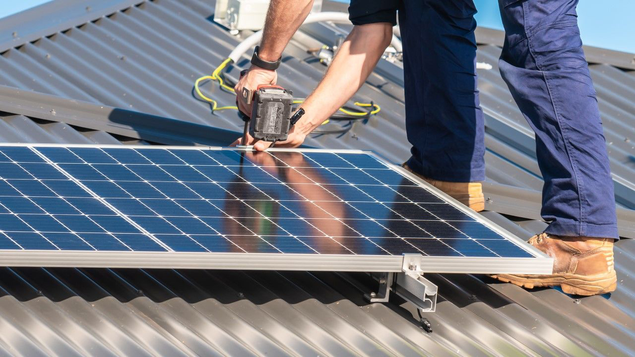 Μπαταρία φωτοβολταϊκού: Πώς θα δουλεύει πιο έξυπνα και αποδοτικά