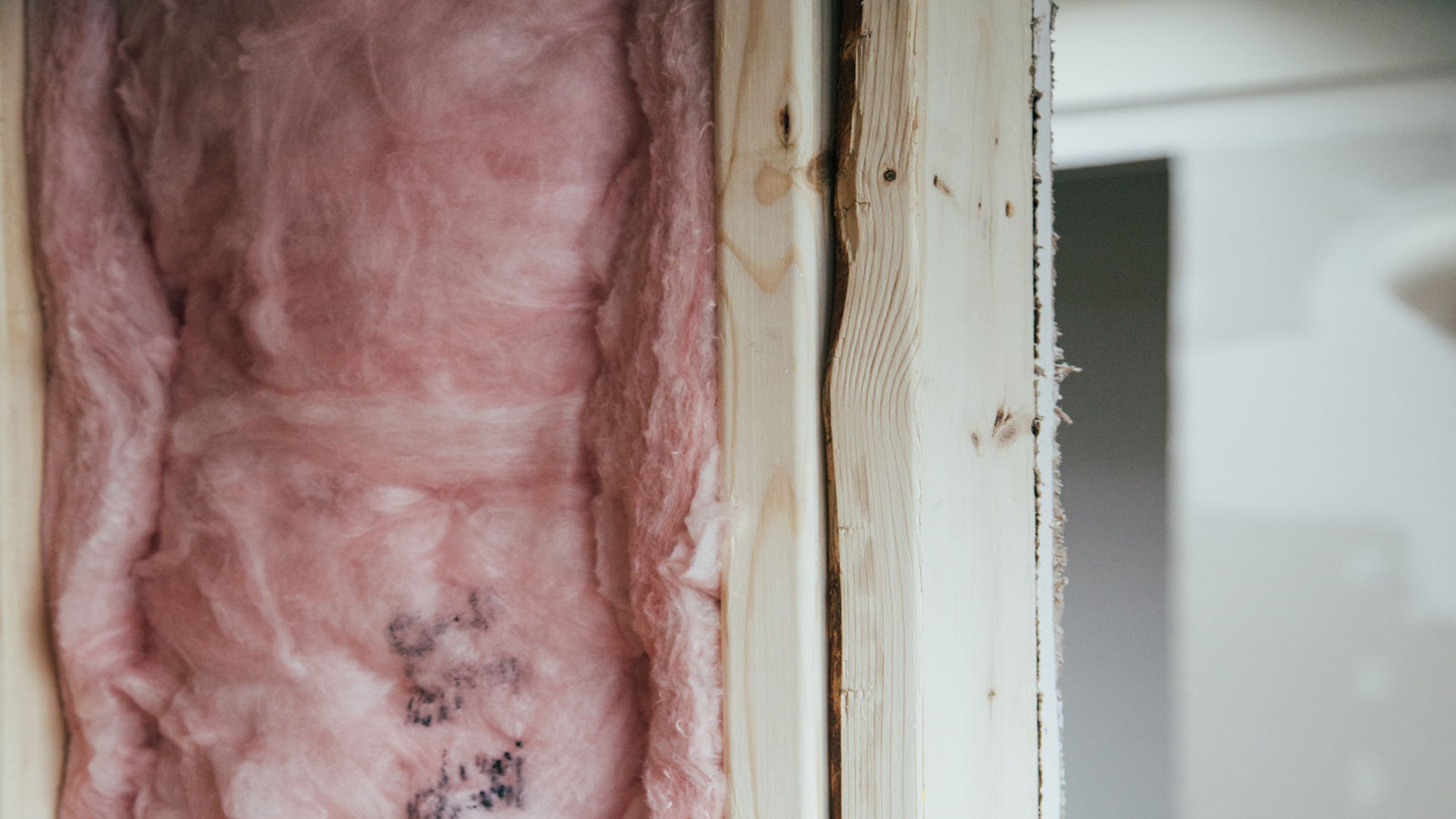 Θερμομόνωση = 50% λιγότερο κόστος για δροσιά το καλοκαίρι.