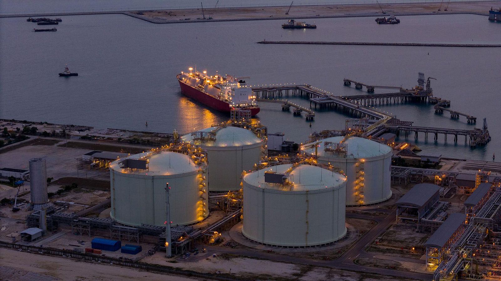 Ισχυρό ενδιαφέρον για τα slots LNG στη Ρεβυθούσα έως το 2040