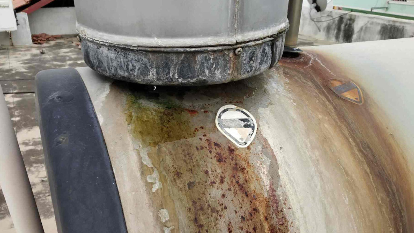 Πώς σώζεις τον ηλιακό θερμοσίφωνα από την σκουριά