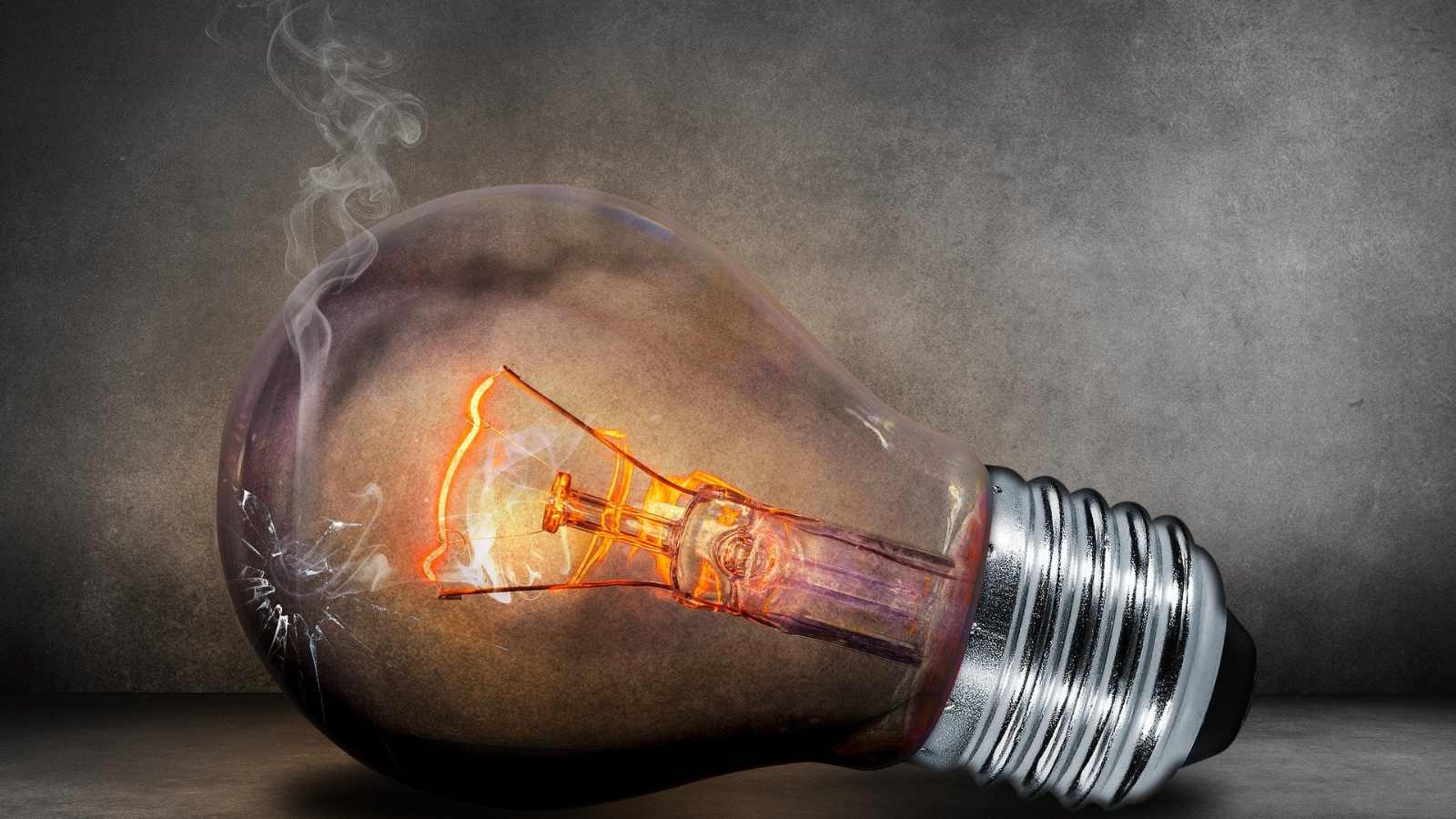 Ρεύμα: Νέα μέτρα ανακοινώνει η κυβέρνηση αρχές Δεκέμβρη 