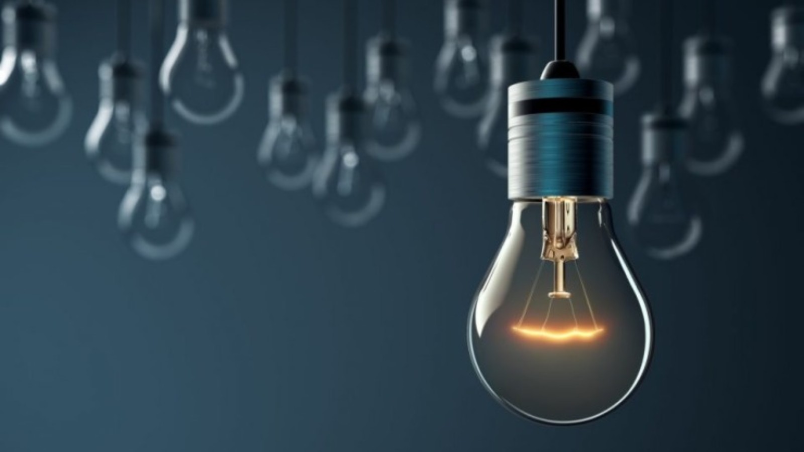 ΔΕΗ: Μείωση στις τιμές και τον Νοέμβριο για τρίτο συνεχόμενο μήνα