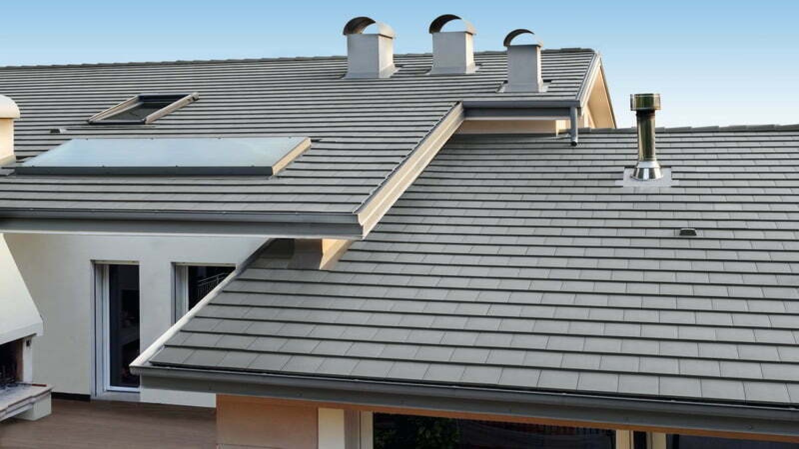 Κεραμίδια στέγης με αντοχή 100 ετών και θερμική μόνωση για κάθε σπίτι.