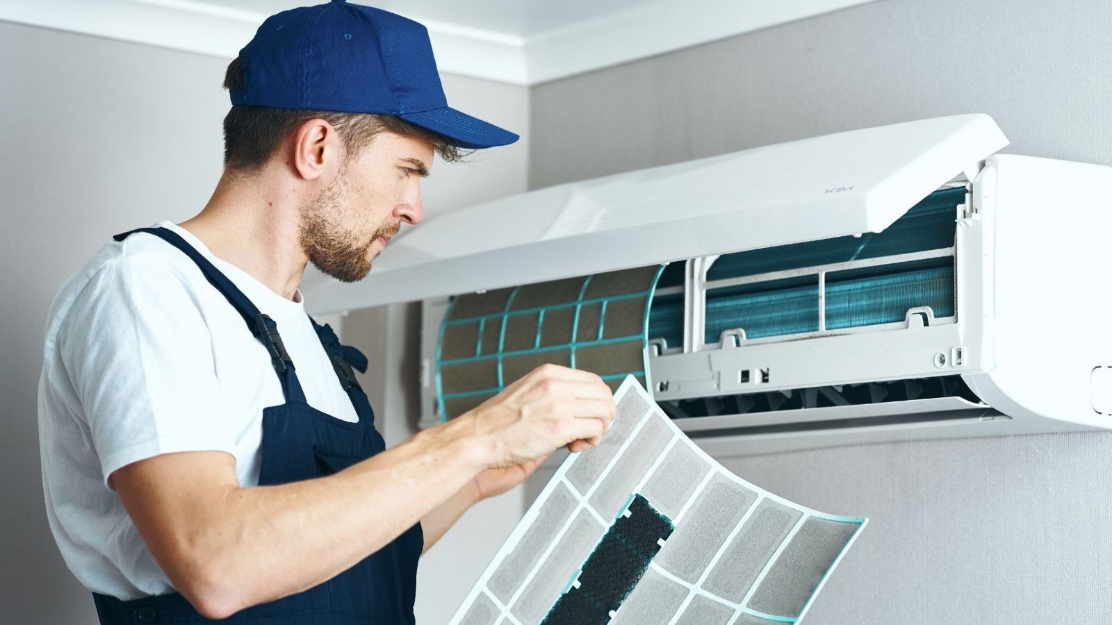 Η αντικατάσταση ενός κλιματιστικού παλαιότερης τεχνολογίας σε δωμάτιο με υψηλές ενεργειακές ανάγκες, με ένα κλιματιστικό νέας γενιάς, με την ταυτόχρον