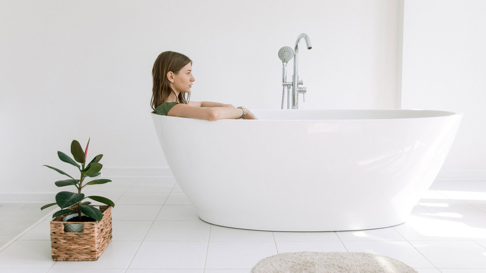 Θερμοσίφωνας ή κάτι καλύτερο; Δες τις επιλογές σου.