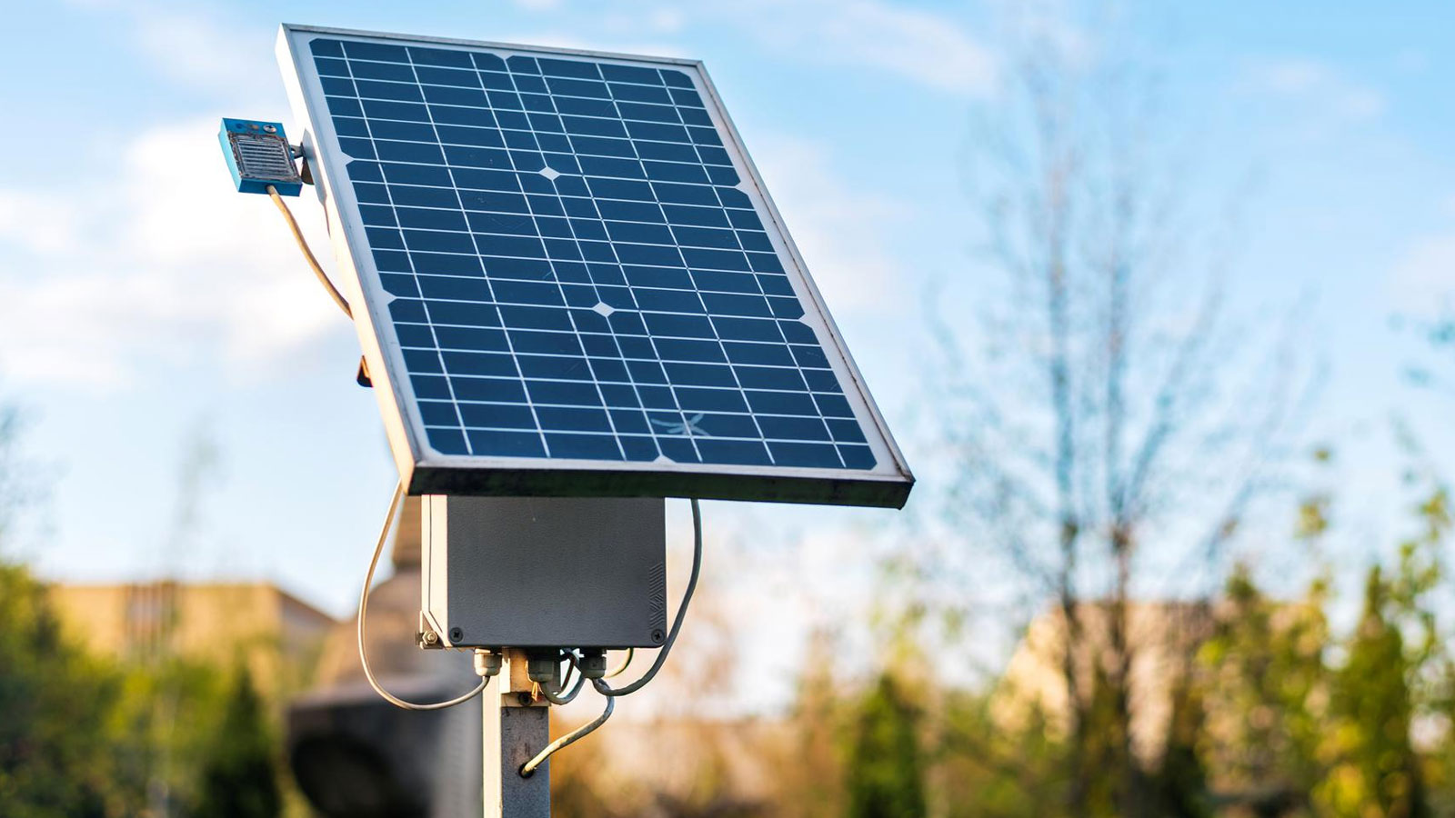 Συσσωρευτές φωτοβολταϊκών 2025: Απόδοση, διάρκεια και εξοικονόμηση