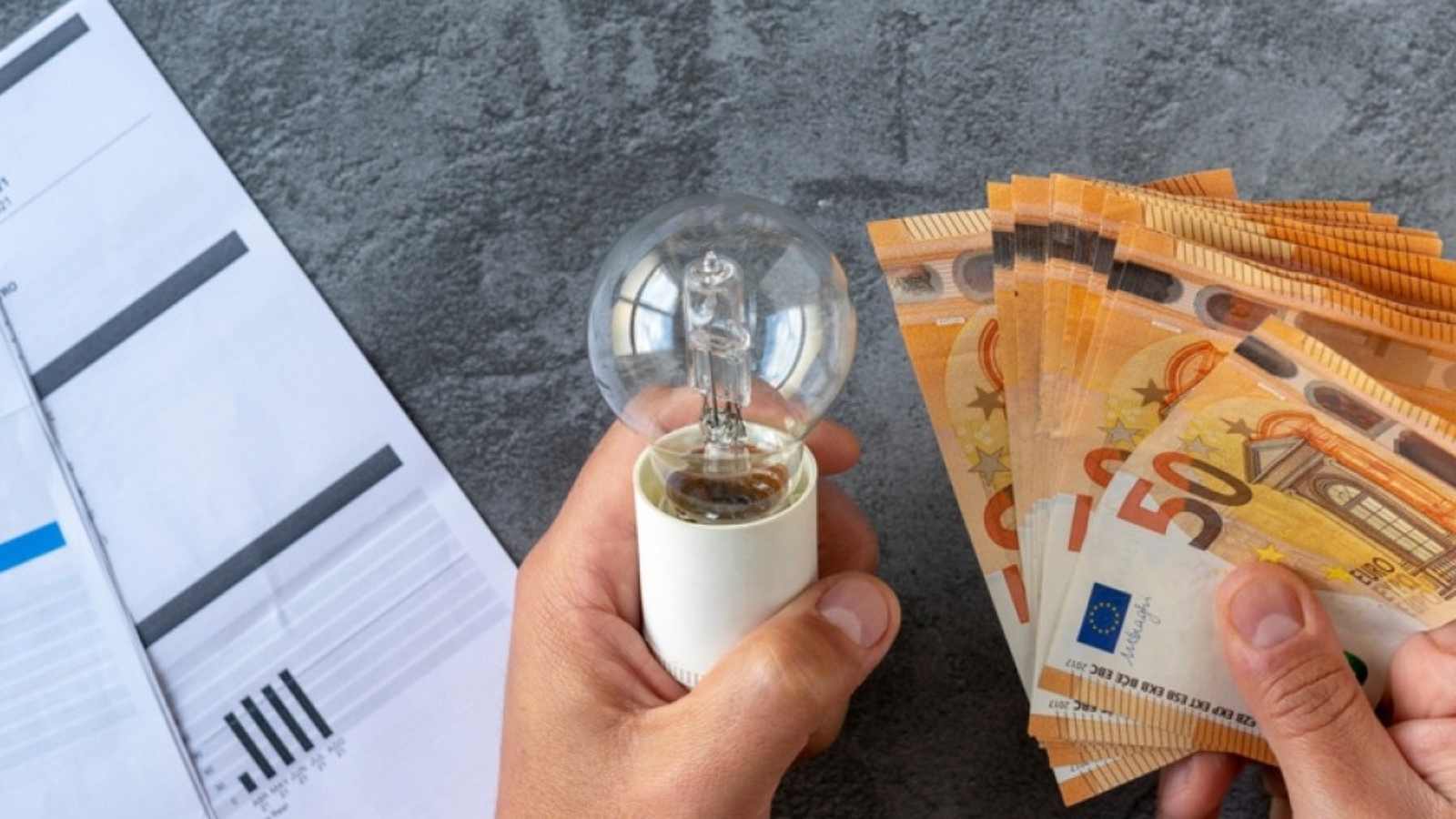 Θ. Σκυλακάκης: Δεν θα αφήσουμε τις υψηλές τιμές ρεύματος να περάσουν στον καταναλωτή