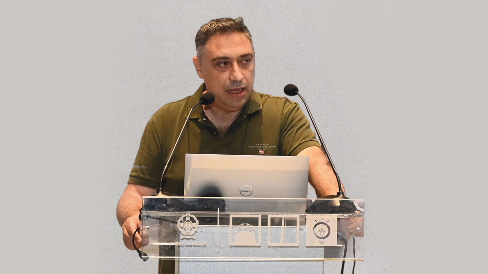 Ο κος Χρήστος Χατζηάστρου Χημικός, MSc Χημείας Δομικών Υλικών και Διευθυντής Τεχνικής Υποστήριξης της εταιρείας FIBRAN.
