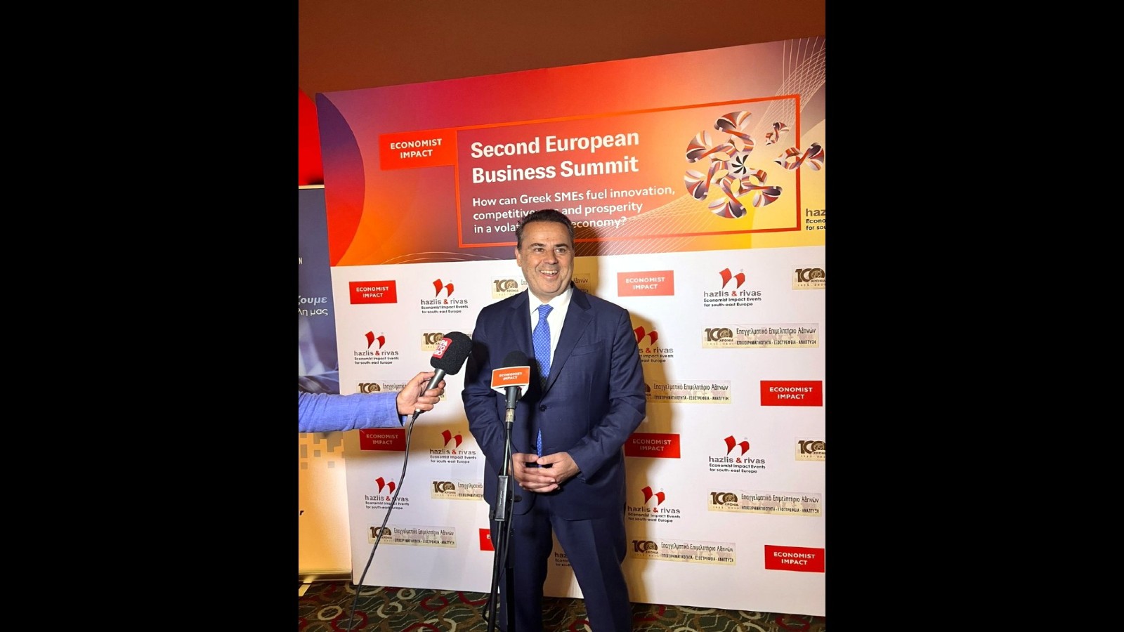Παρέμβαση Παπασταύρου στο συνέδριο του Economist για την πράσινη μετάβαση 