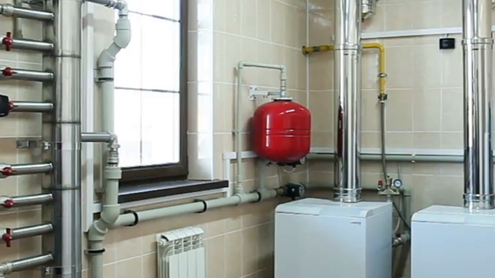 Λέβητας αερίου νέας γενιάς για οικονομική και αποδοτική θέρμανση. Λέβητας αερίου νέας γενιάς για οικονομική και αποδοτική θέρμανση.