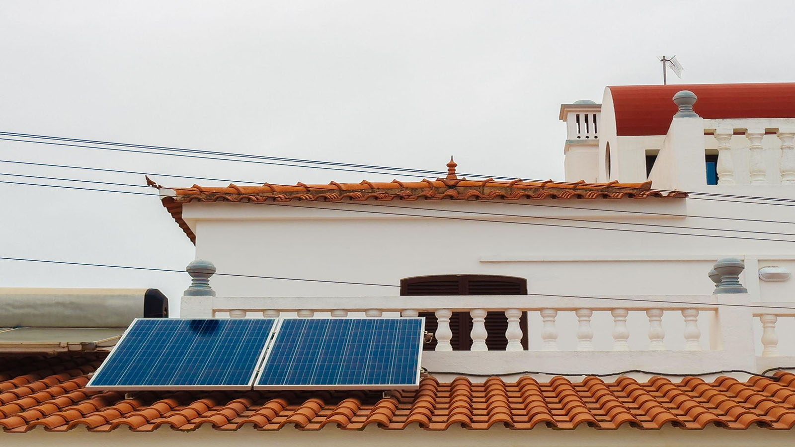 Μπαταρίες 2026: Πού κινούνται οι τιμές και πότε συμφέρουν στο σπίτι 