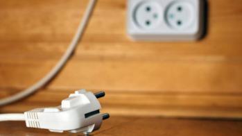 Η ενεργειακή κρίση θέλει λύσεις εξοικονόμησης στο ρεύμα για νοικοκυριά και επιχειρήσεις. Δες τρόπους που μειώνουν το λογαριασμό του ηλεκτρικού ρεύματος.

