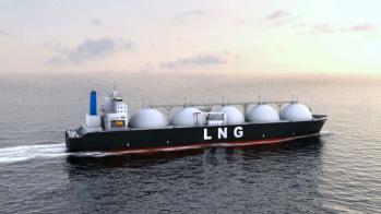 Πλοίο μεταφέρει υγροποιημένο φυσικό αέριο (LNG).