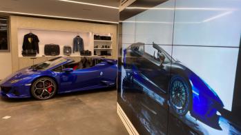 Η LG μαγνητίζει τους επισκέπτες της έκθεσης Lamborghini 