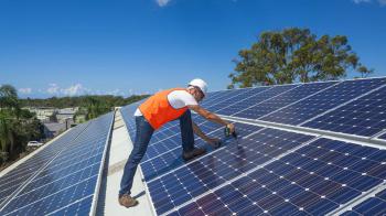 Η Solar Base L.t.d προσφέρει λύσεις για φωτοβολταϊκά συστήματα σε πάρκα, σε επαγγελματικές στέγες καθώς και σε οικιακές στέγες