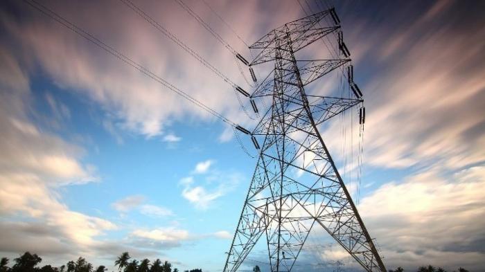 Σημαντική η μείωση στα τιμολόγια του ηλεκτρικού ρεύματος από τη μείωση του κόστους των Υπηρεσιών Κοινής Ωφέλειας (ΥΚΩ).