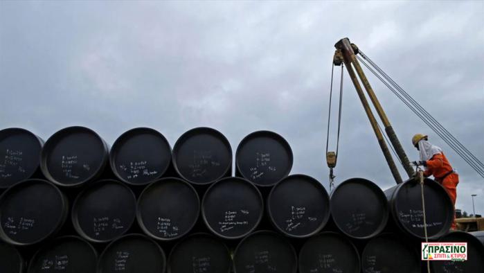 Οι ΗΠΑ συζητούν με τους συμμάχους τους για τον καθορισμό μιας «οροφής» στην τιμή του ρωσικού πετρελαίου.