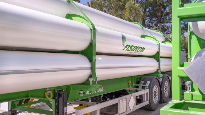 Δημιουργία νέων πρατηρίων FISIKON εκτός εγκατεστημένου δικτύου φυσικού αερίου και προμήθεια 7 CNG Semi-trailers για την τροφοδοσία τους.