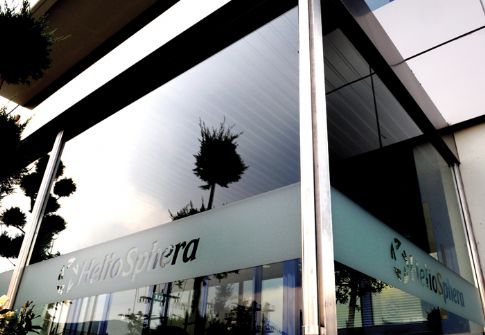 Η Heliosphera, παραγωγός εταιρεία φωτοβολταϊκών panels τύπου «thin film», αποτελεί υπόδειγμα ελληνικής επιχειρηματικότητας.