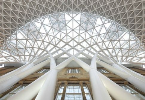 BIPV στο σταθμό του Kings Cross στο Λονδίνο