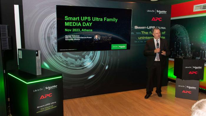 Η Schneider Electric φέρνει τα μικρότερα και ελαφρύτερα UPS λιθίου στην αγορά