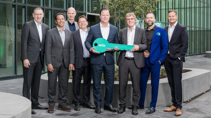 Από αριστερά προς τα δεξιά: Georg Weber (Chief Technology Officer), Dr. Mahmud Mustafa (Head of Operations), Holger Herchenhein (Senior Vice President Group Quality & Qualifications), Mathias Weyers (