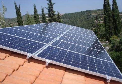 10 νέες οικιακές εγκαταστάσεις 10kW με εξοπλισμό της IBC Solar