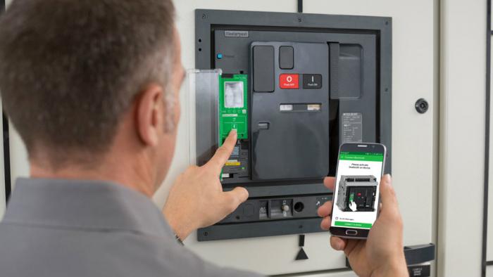 Η Schneider Electric επαναπροσδιορίζει τη διανομή ηλεκτρικής ενέργειας  