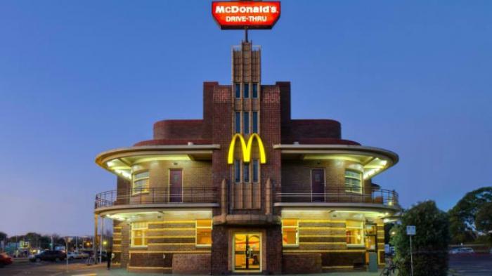 Τα Mc Donald`s καταργούν τα πλαστικά καλαμάκια σε Ηνωμένο Βασίλειο - Ιρλανδία