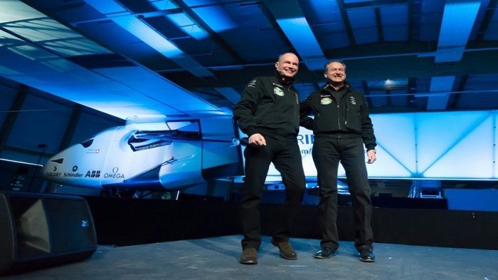 Αποκαλυπτήρια του Solar Impulse 2 στην Ελβετία