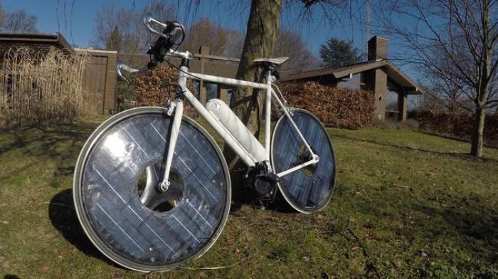Solarbike: Το ηλιακά τροφοδοτούμενο ηλεκτρικό ποδήλατο (video)