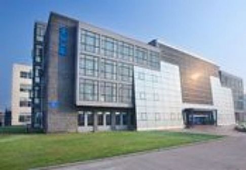 Trina Solar: ίδρυση του Changzhou Trina International School  